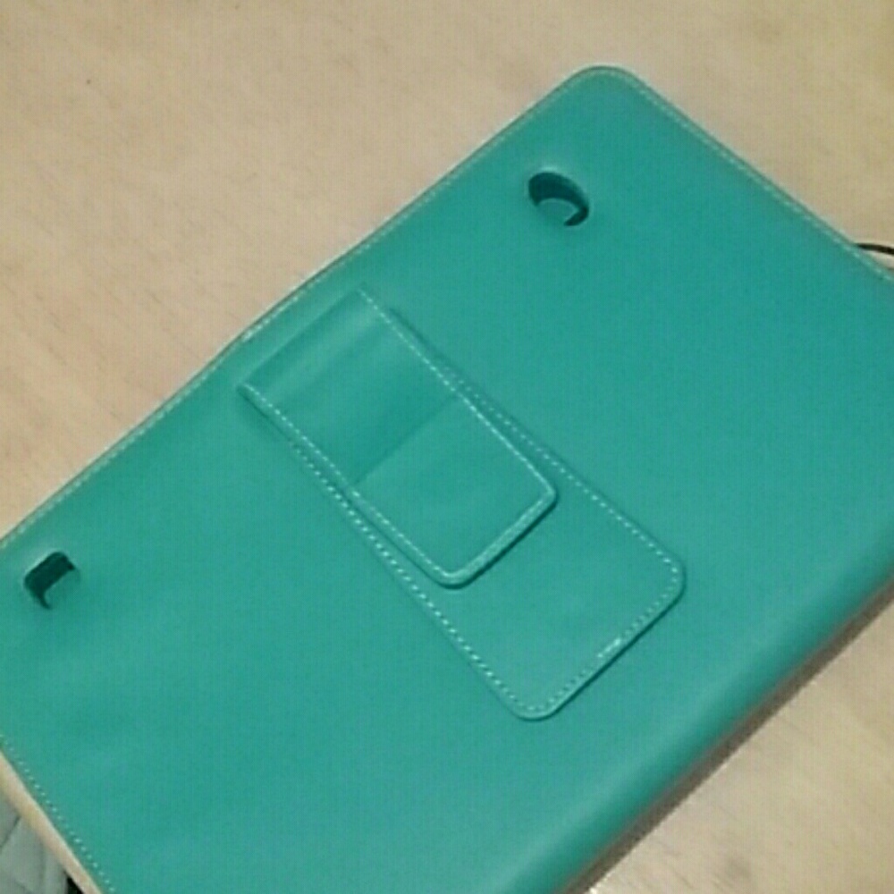 Keyboard USB Tablet Case - Picture 3 of 4